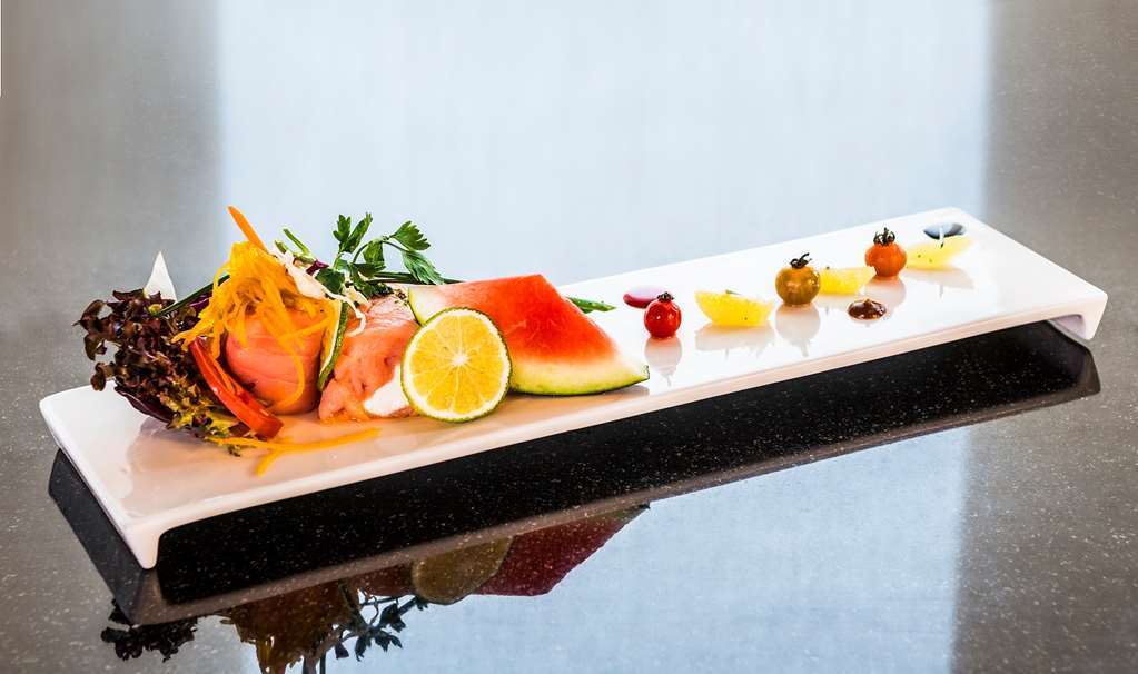 Le Meridien Paro Riverfront Restaurant photo